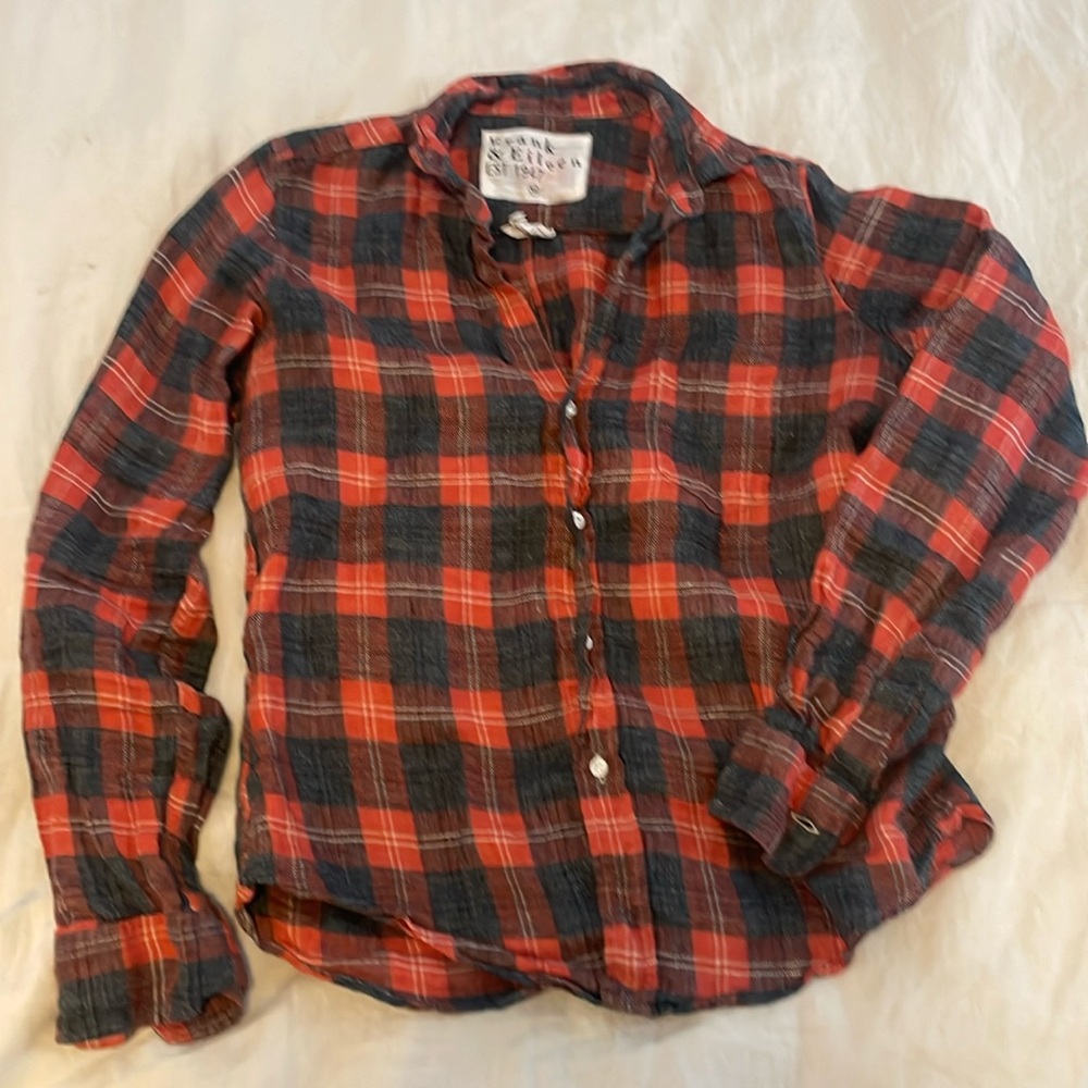 Frank & Eileen Berry button down - Size XS- linen